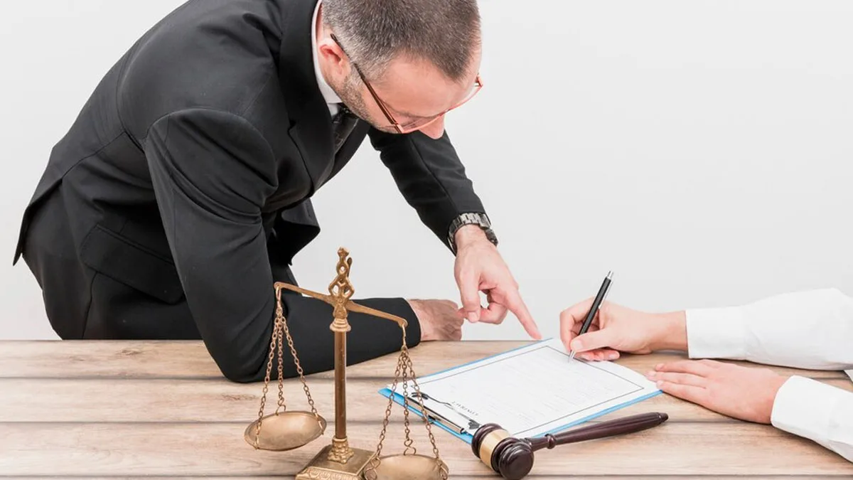 Advantages and Disadvantages of Being a Power of Attorney