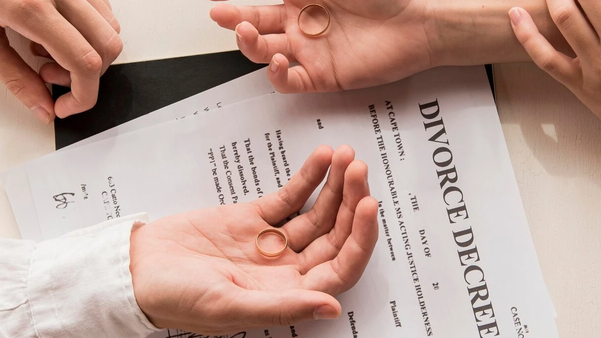Tips for Finding Free or Cheap Affordable Divorce Lawyers